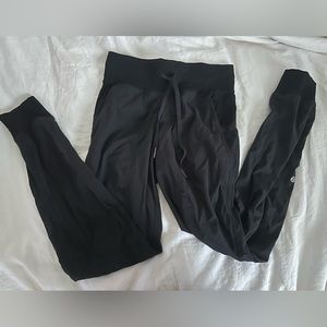 lululemon Dance Studio Mid-Rise Jogger, Size 0, Black Color